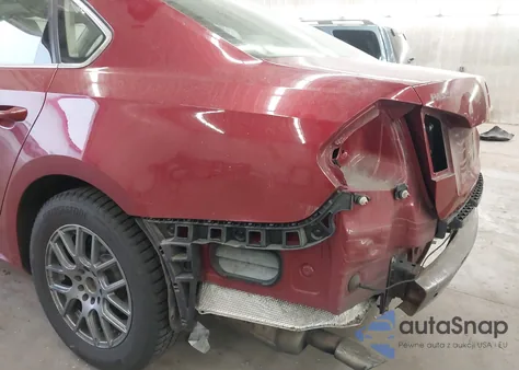 2015 Volkswagen Passat 1.8T Se из США, поврежденный, VIN 1VWBS7A33FC123283